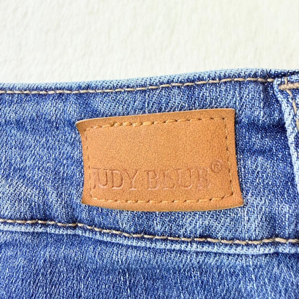 Judy Blue Women's Relaxed Fit Raw Hem Crop/Ankle Blue Denim Jeans Size 18W - Picture 7 of 11